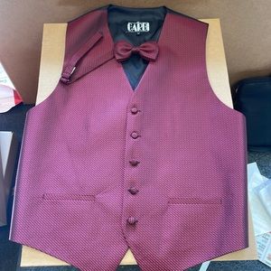 Burgundy Silk Weave Vest and Bow Tie Size Medium New